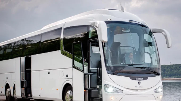 Hledám práci jako řidič autobusu – kategorie D