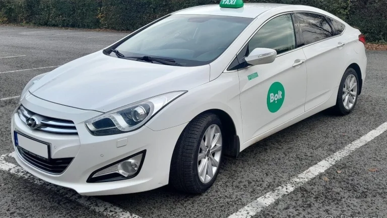 Hľadáme šoféra do taxislužby v Prievidzi