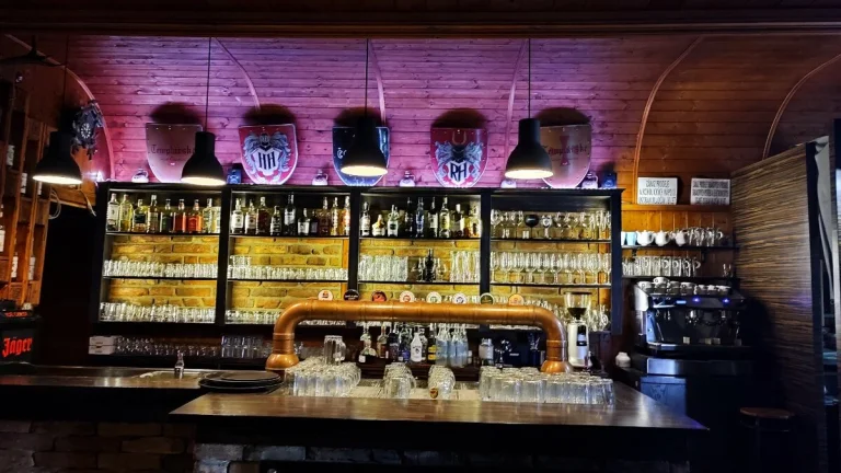Obsluha restaurace