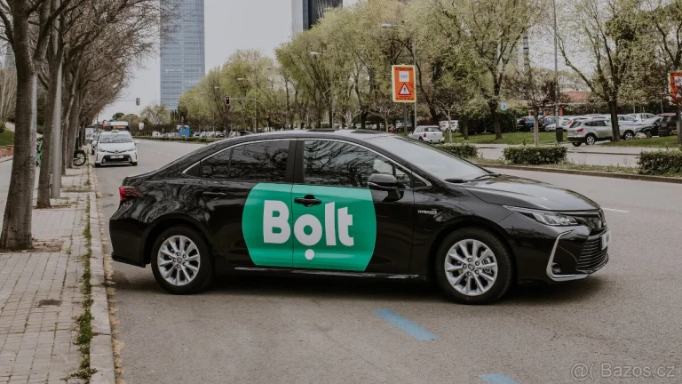 Řidič pro taxi BOLT/UBER