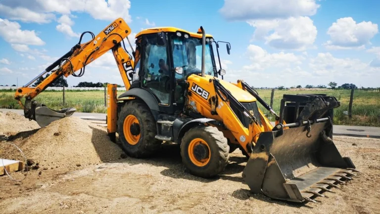 Strojník bagrista JCB 3CX