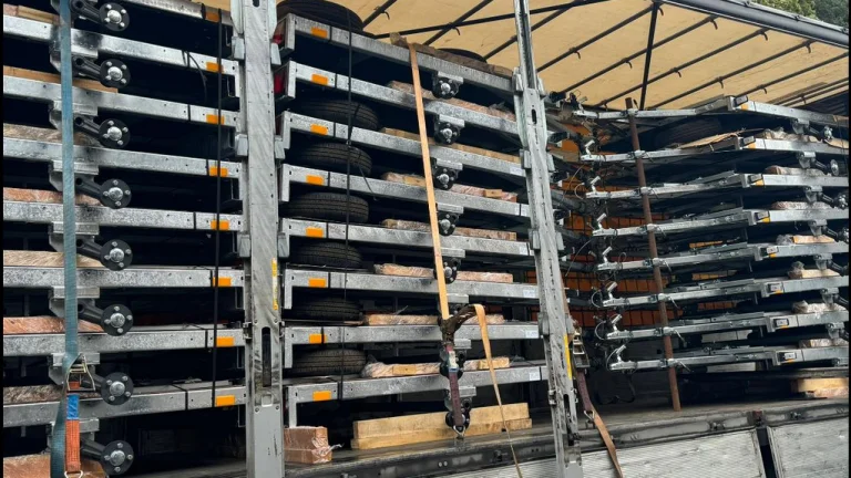 HLEDÁME ŘIDIČE sk. B+E – ROZVOZ PŘÍVĚSNÝCH VOZÍKŮ