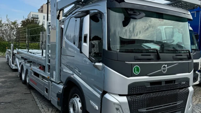 Řidič autopřepravníku / autotransportéru