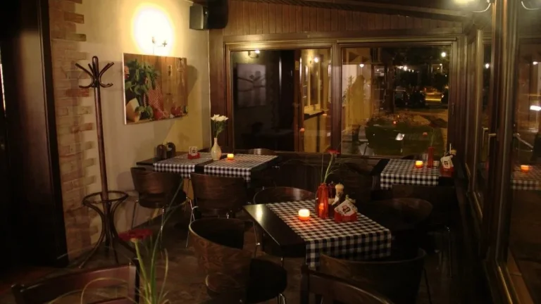 Kuchár menúčkový, zmeny 8 hodín
