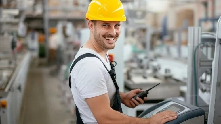 Operátor výroby/ Obsluha svařovacích robotů s ubytováním Jar