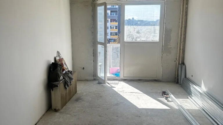 Prerábky bytov a domov na komplet.