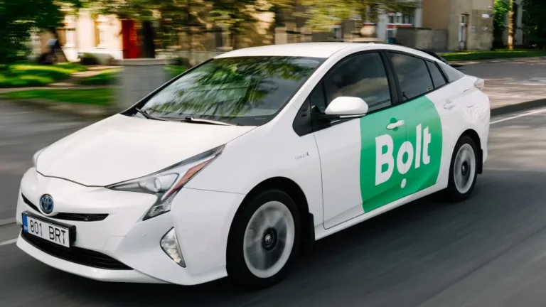 Vodič taxislužby (Bolt) muži aj ženy