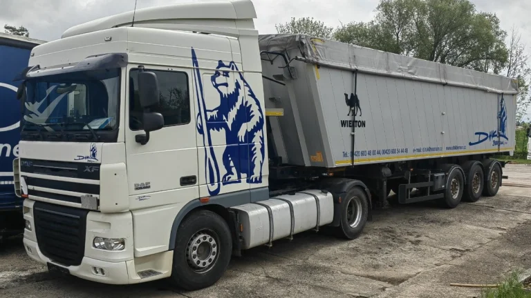 řidič VKD C+E sklápěč - každodenní návrat domů