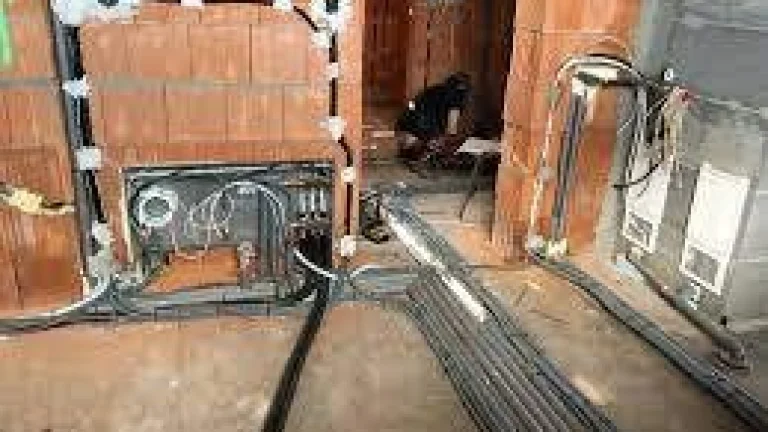 Stavebný elektrikár