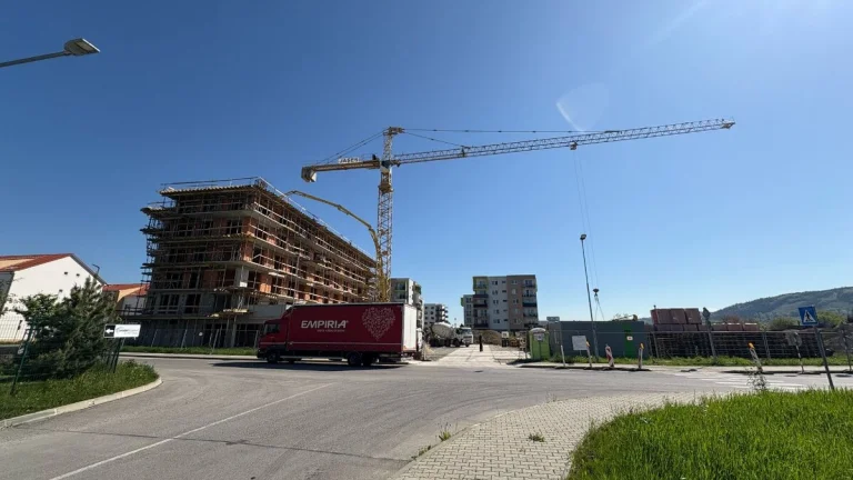 Žeriavnik vežového žeriava 15€/hod