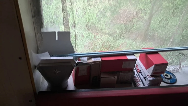 Stavba Haly pur sendvicove paneli traperzove plechy