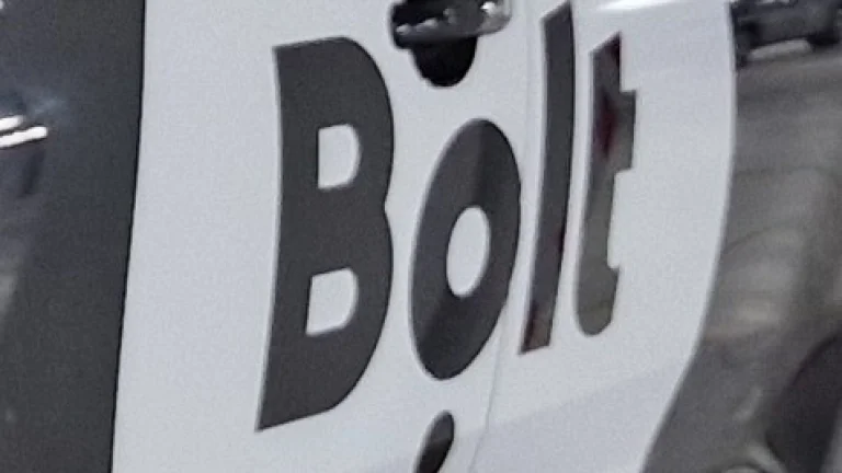 Taxi Bolt vodič Nové Zámky