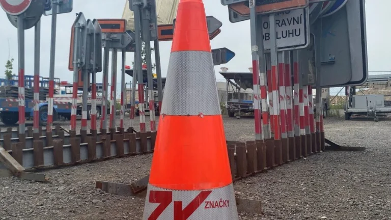 Montážní technik dopravního značení