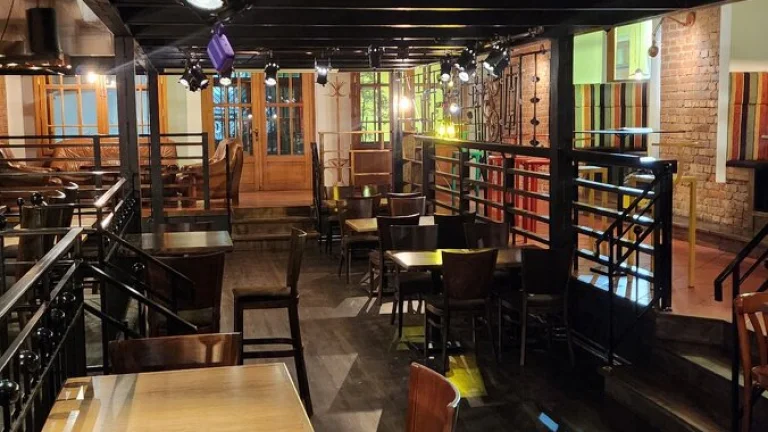 The Blinders Pub Košice – Staň sa súčasťou nášho tímu