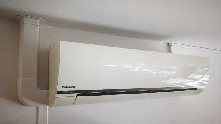Hledáme pomocného montážního technika klimatizací