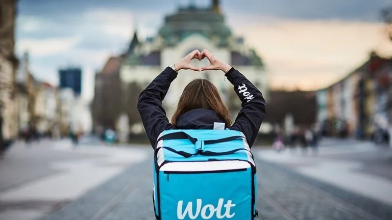 Kurýr Wolt - Liberec