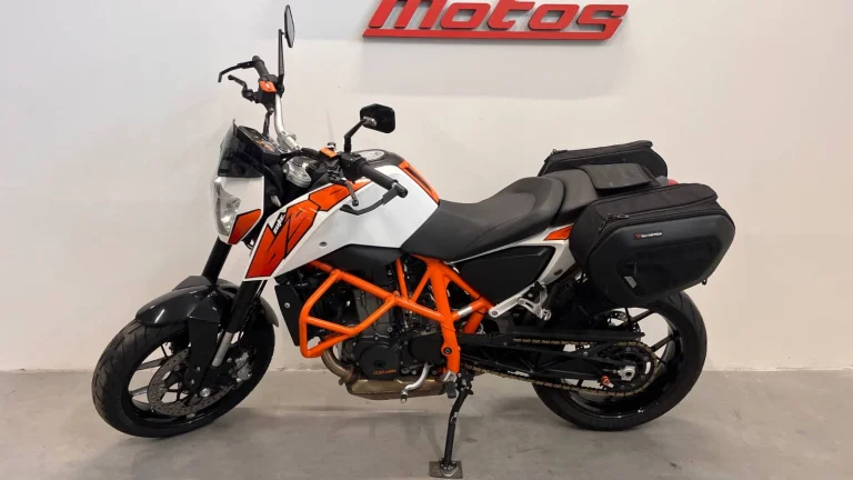 KTM 690 Duke