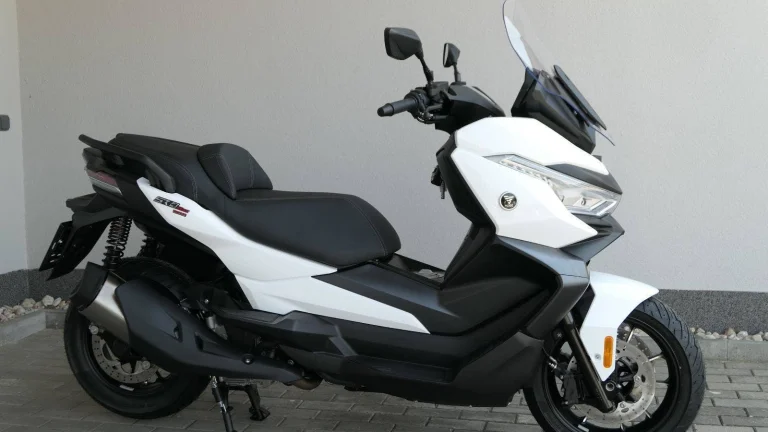 Voge SR4 MAX 350 Lux White ( odpočet DPH ), 4letá záruka | Nový skútr