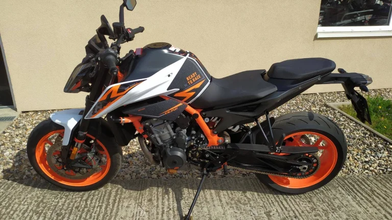 KTM 890 Duke R
