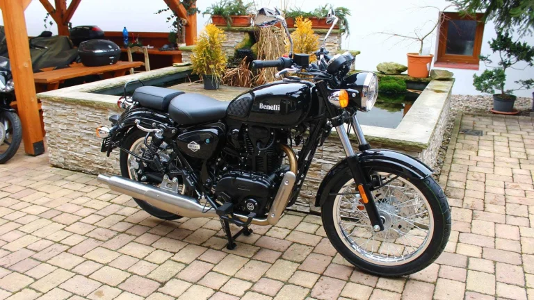 Benelli Imperiale 400 | Nový motocykl