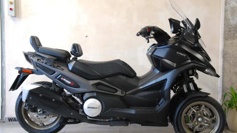 Kymco CV3 550i ABS - stroj od nás,1.maj,280 km,ŘP skupiny B,DPH