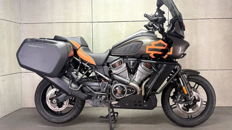 Harley-Davidson Pan America 1250 ABS - ČR / JEN 12258 KM / DOKOUPENÁ VÝBAVA