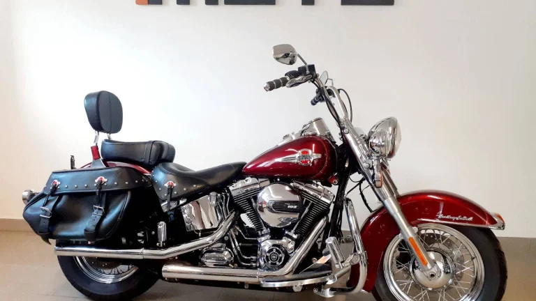 Harley-Davidson FLSTC Heritage Softail Classic