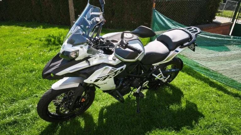 Benelli TRK 502 X (2020) nová , 6300 km, 35 kW - A2, po servisu