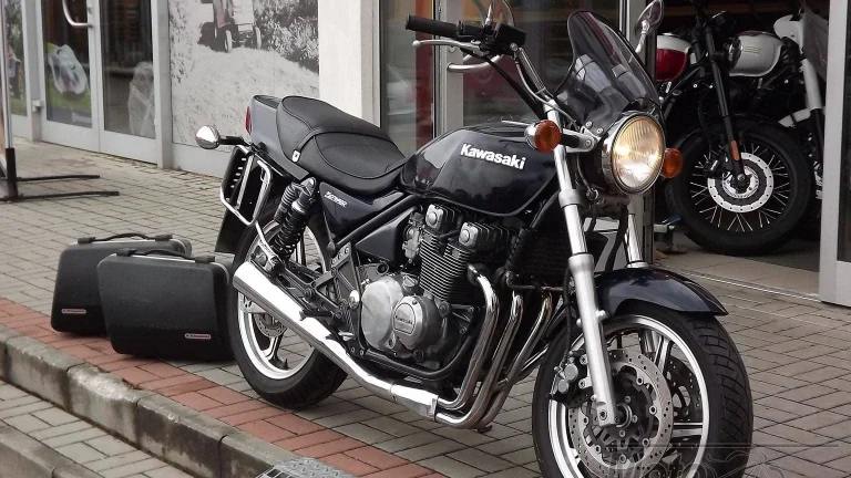 Kawasaki Zephyr 550