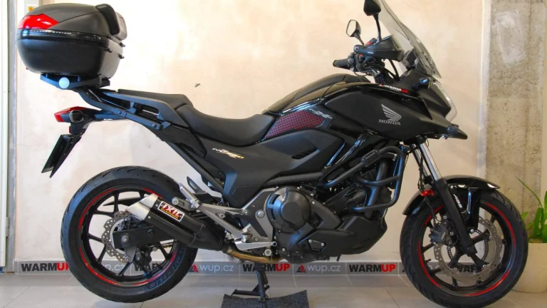 Honda NC 750 X ABS - původ ČR,hezký stav,serviska