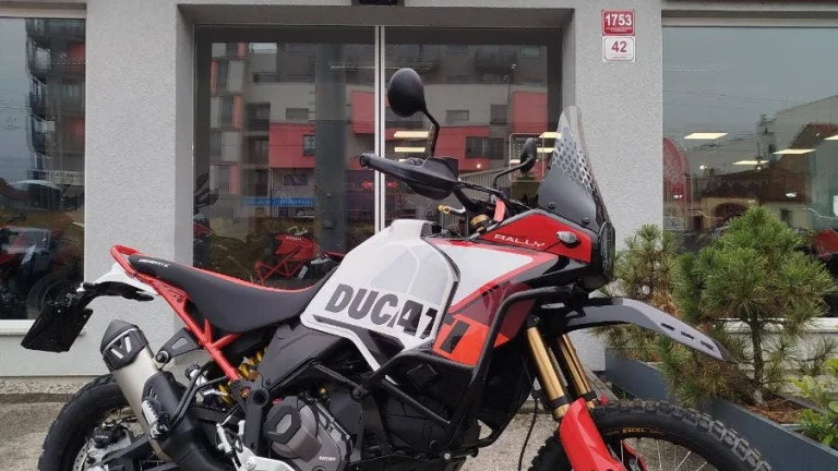 Ducati DesertX RALLY, POUZE 19 KM , ODPOČET, VÝBAVA | Nový motocykl
