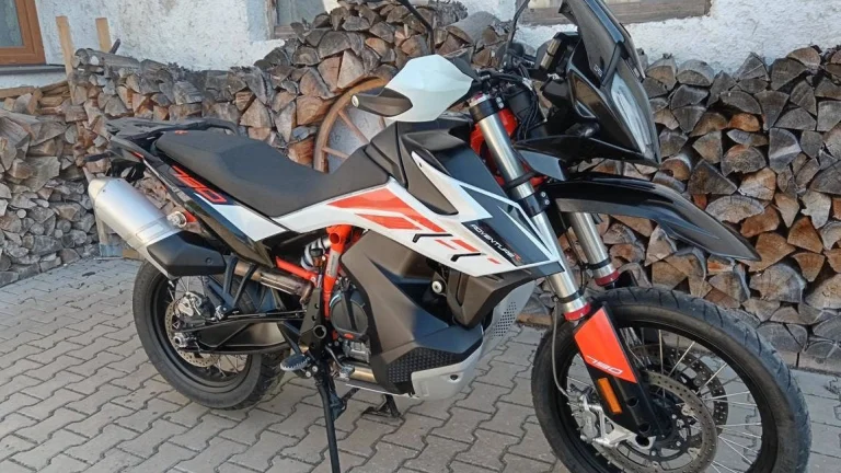 KTM 790 Adventure R