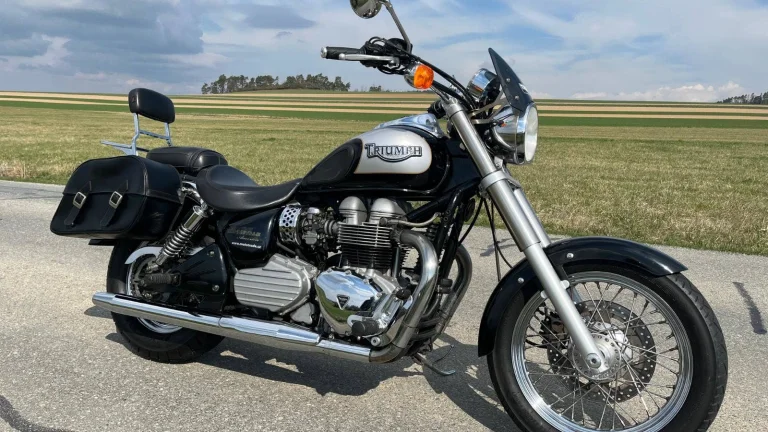 Triumph Bonneville America