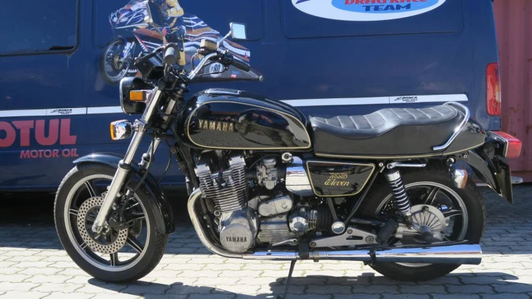 Yamaha XS 1100