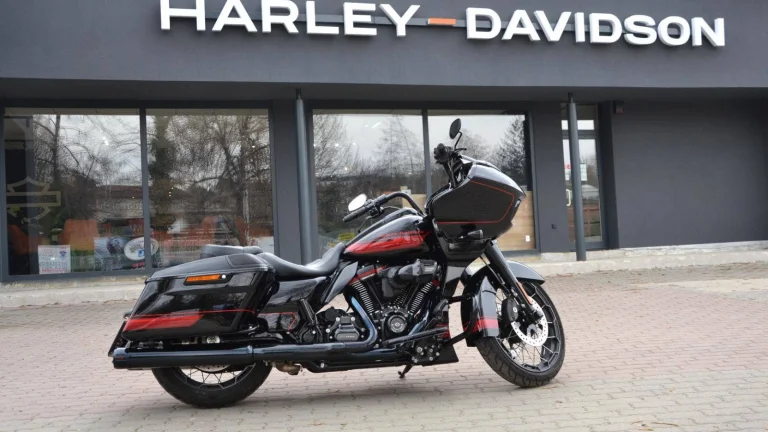 Harley-Davidson FLTRXSE CVO Road Glide