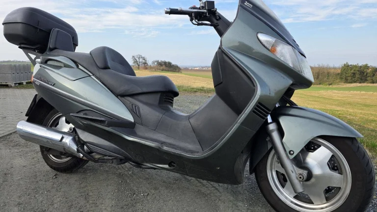 Suzuki Burgman 400