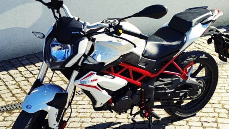 Benelli BN 125 Bílá - Bazarový motocykl