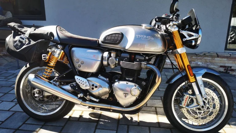 Triumph Thruxton 1200 R
