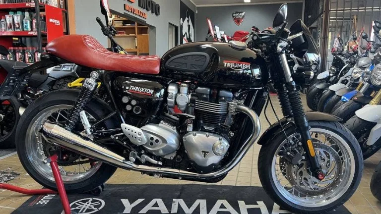 Triumph Thruxton 1200