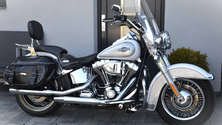 Harley-Davidson FLSTC Heritage Softail Classic 1600