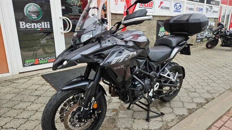 Benelli TRK 502 X, DPH,1x kufr, ABS, velmi pěkný stav, ČR, 1. majitel