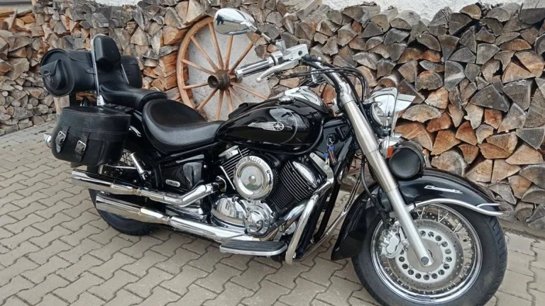Yamaha XVS 1100 A DragStar Classic