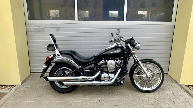 Kawasaki VN 900 Custom