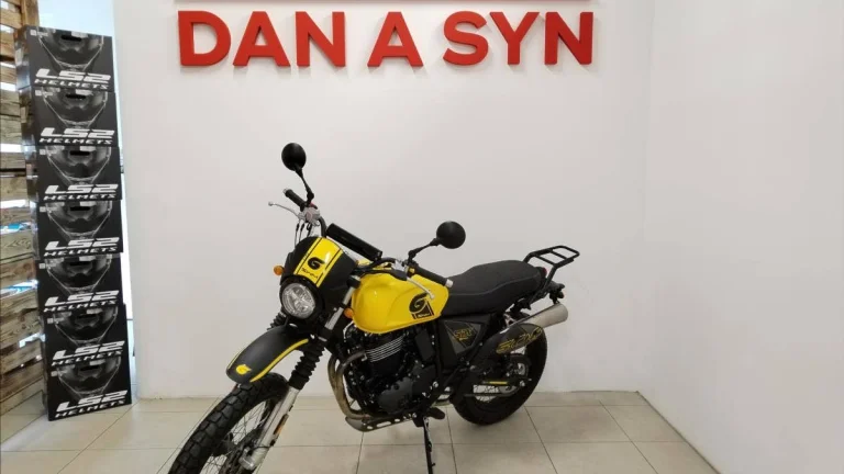 SWM SIX6 500 TRAVELER EURO5 | Nový motocykl