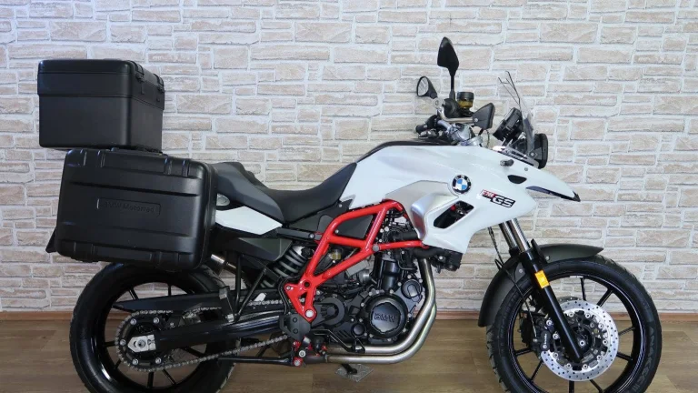 BMW F 700 GS bohatá výbava, 6800km, po servisu