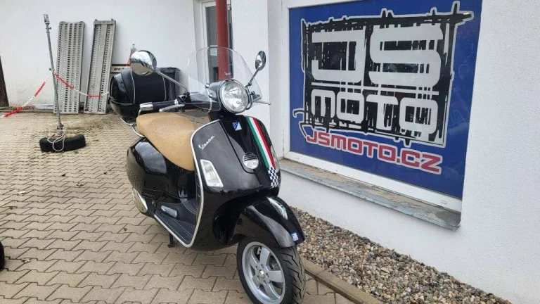 Vespa GTS 300 Super