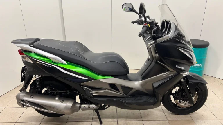 Kawasaki J 300,ABS
