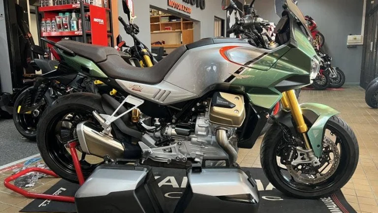 Moto Guzzi V 100 Mandello S 6900km
