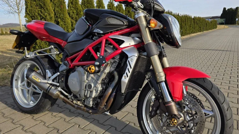 MV Agusta Brutale 750