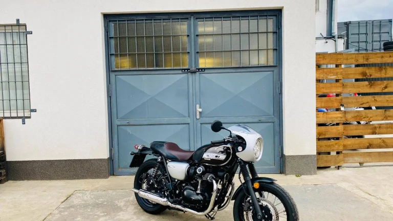 Kawasaki W 800